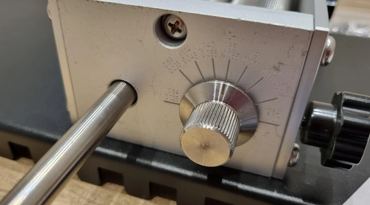 0,64 cm bis 2,64 cm - die Skala ist schwer lesbar